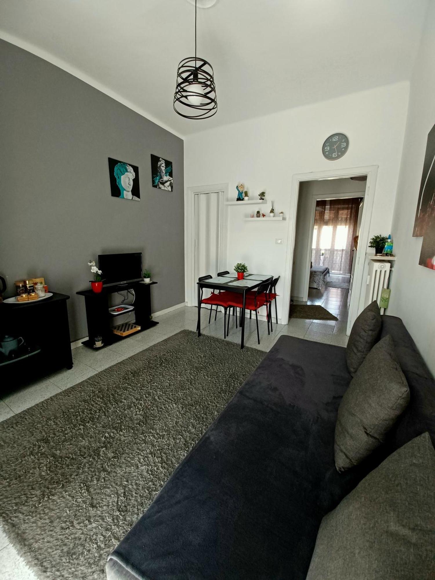 Intero Appartamento Luminoso E Accogliente ! Торино Екстериор снимка