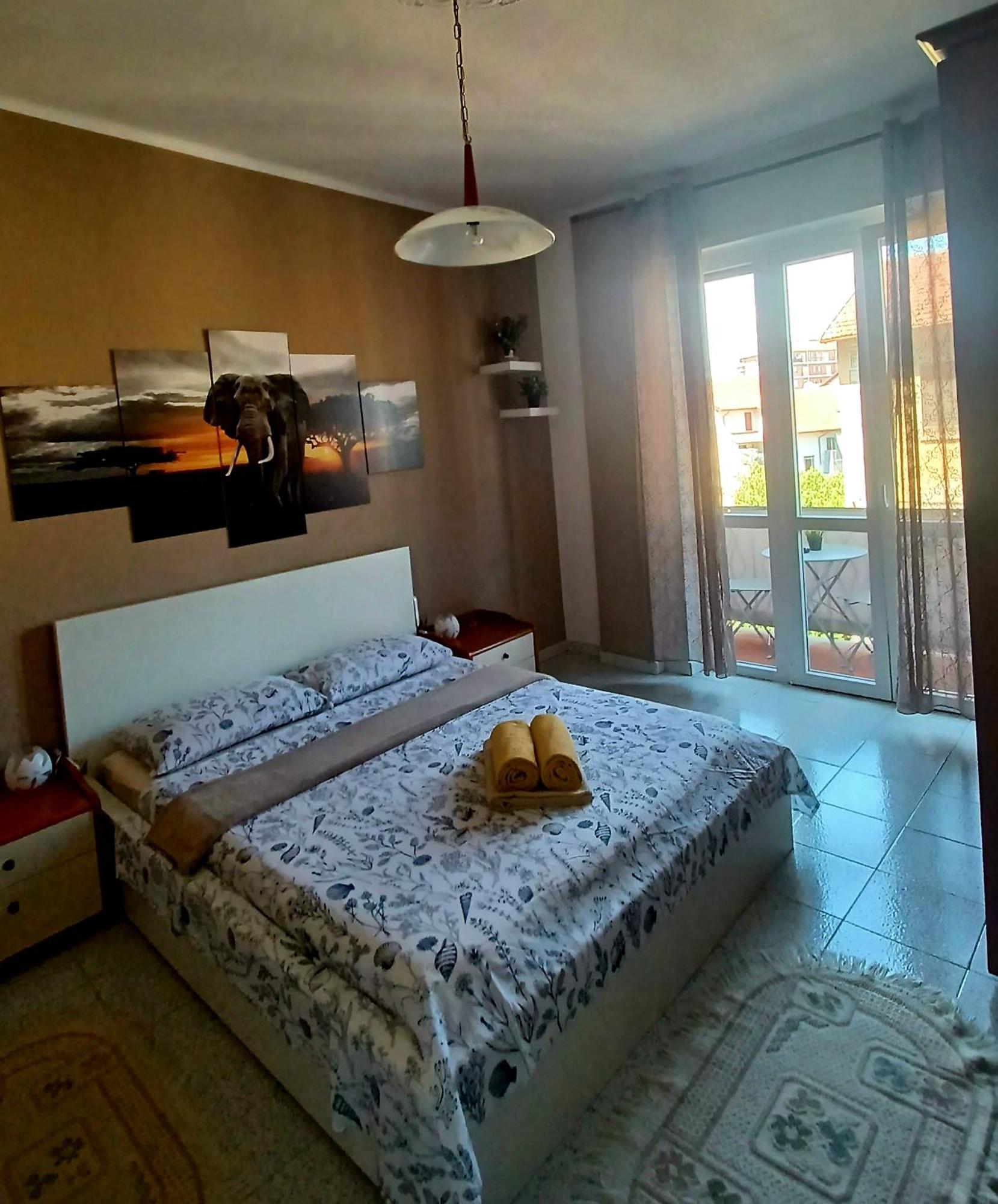 Intero Appartamento Luminoso E Accogliente ! Торино Екстериор снимка